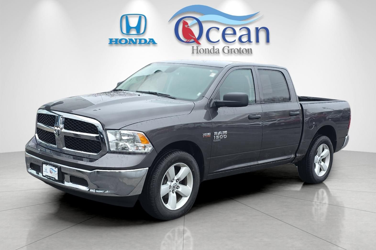 Used 2023 RAM 1500 Classic SLT image 8
