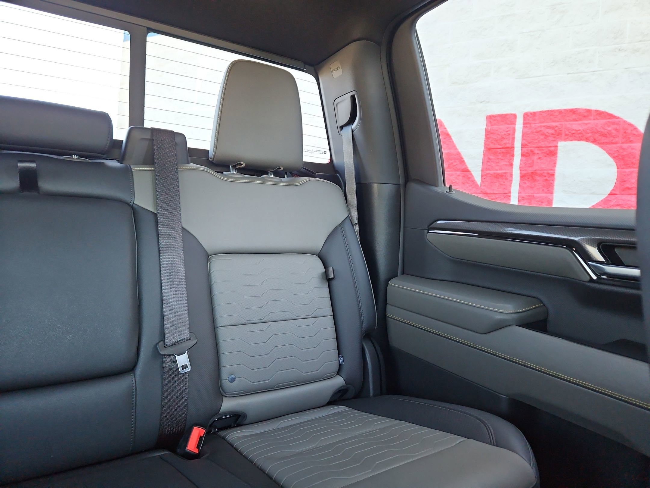 Used 2024 Chevrolet Silverado 1500 ZR2 w/ Technology Package image 14