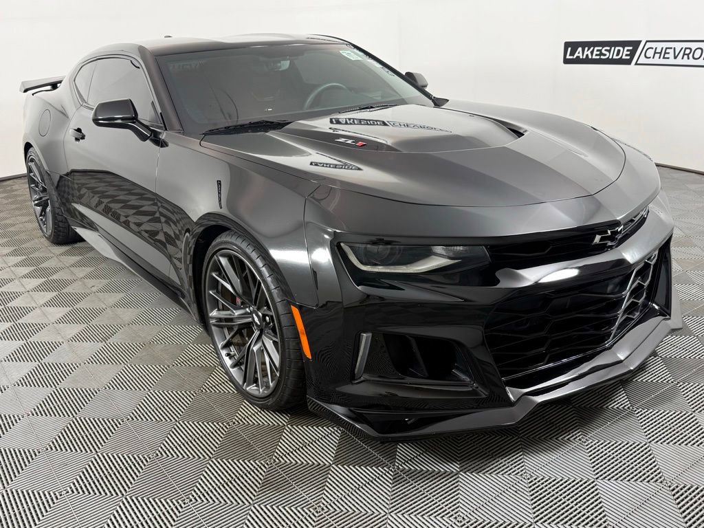 Used 2019 Chevrolet Camaro ZL1 RWD image 8
