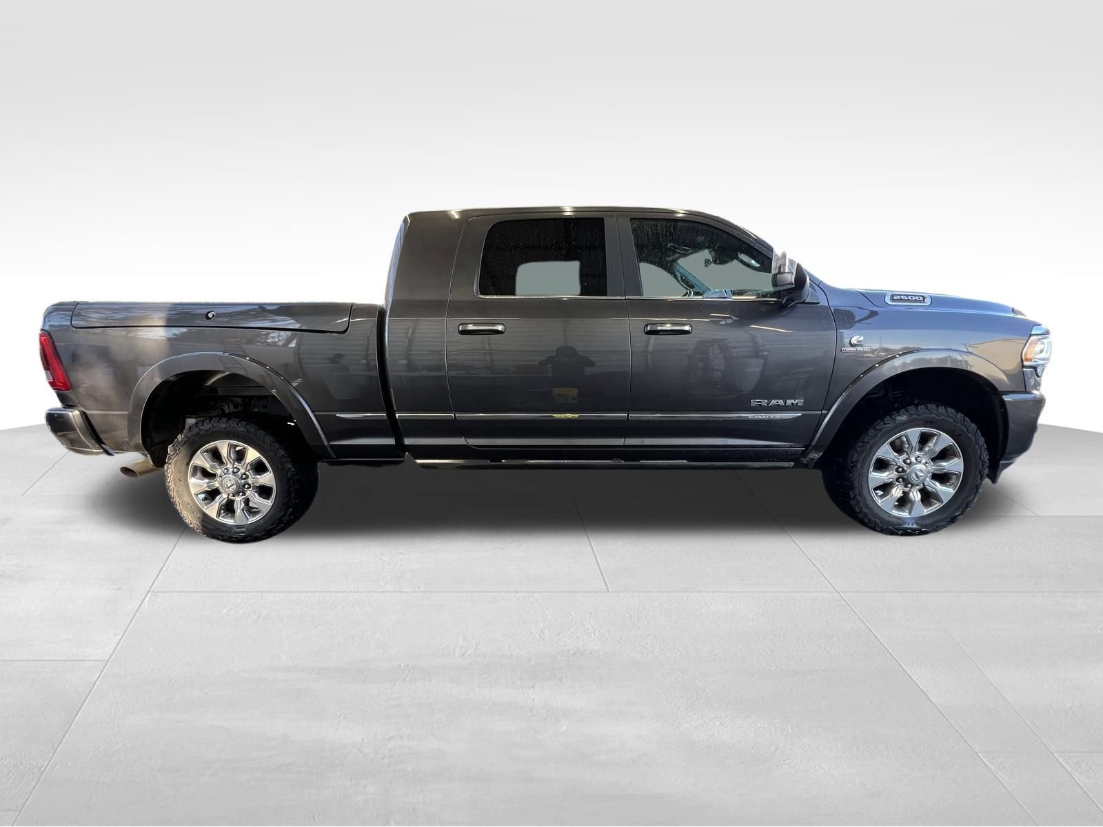 Used 2022 RAM 2500 Limited image 4