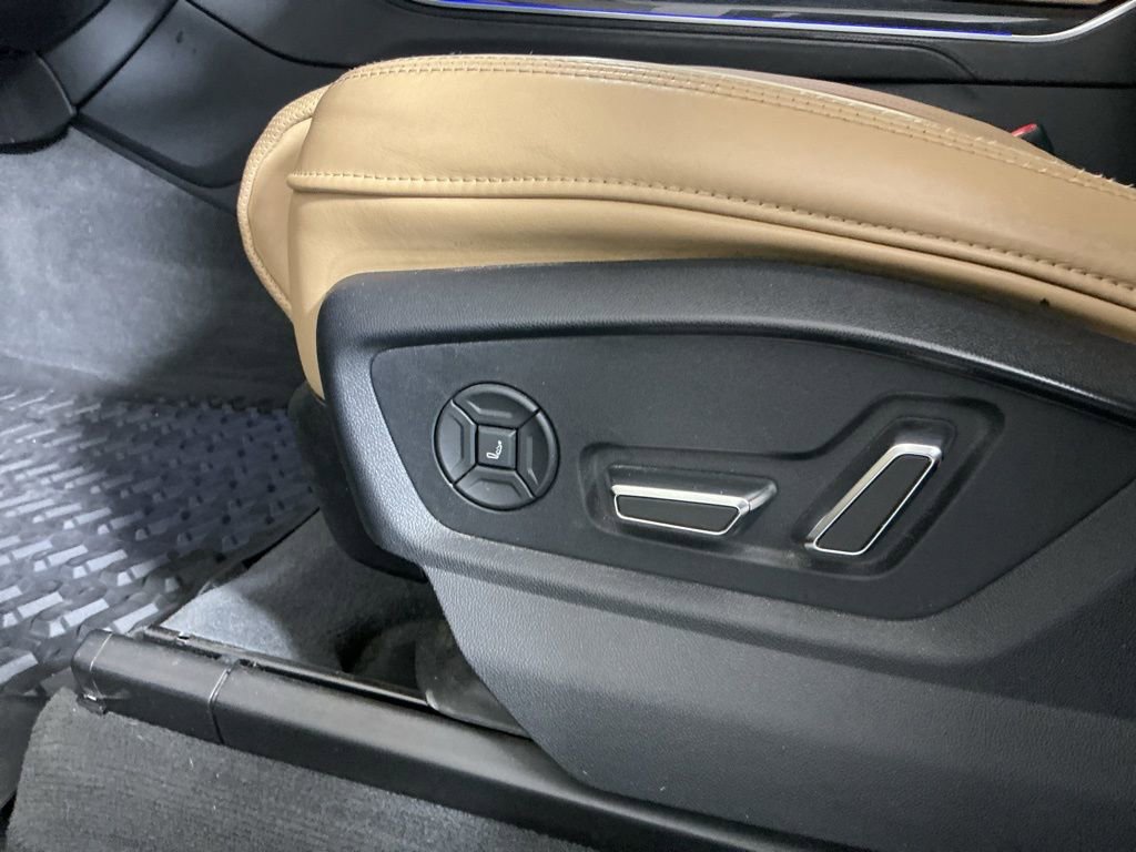 Used 2020 Audi Q8 Prestige image 22