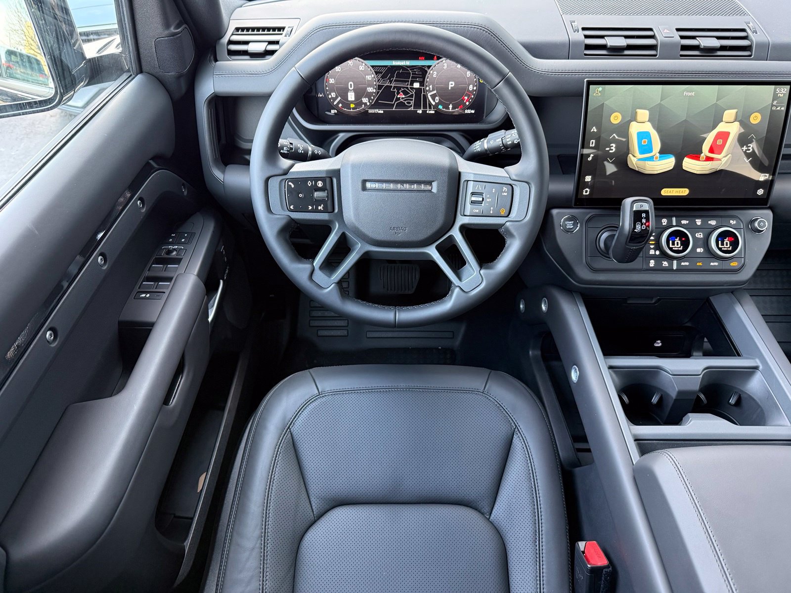 New 2026 Land Rover Defender 110 X-Dynamic SE AWD/4WD image 32