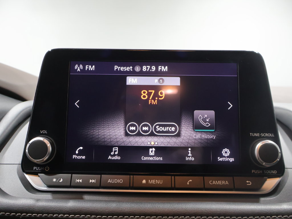 Used 2023 Nissan Rogue S AWD/4WD image 24