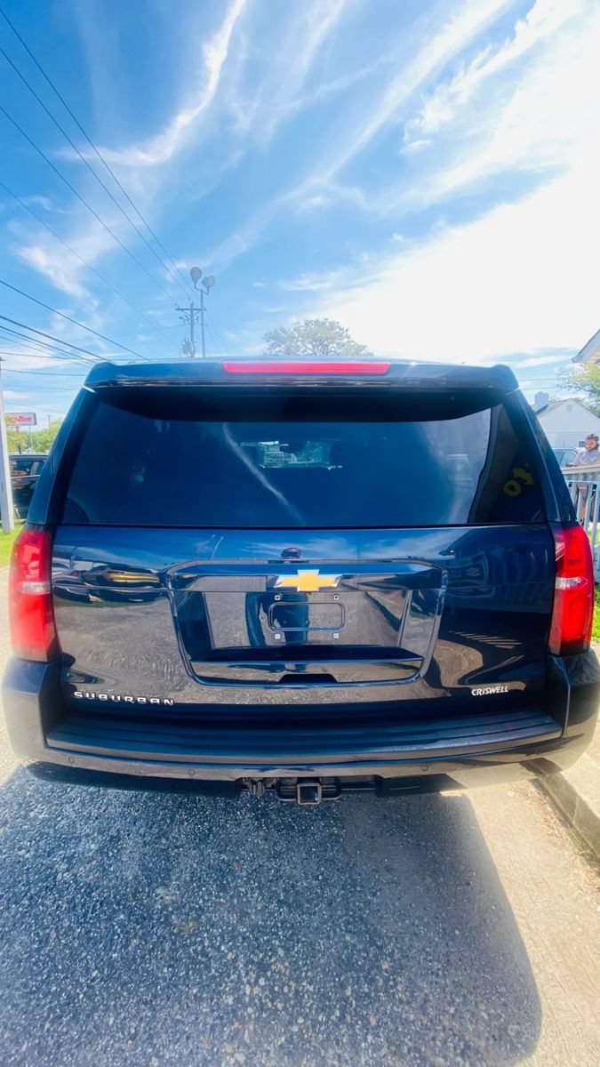 Used 2018 Chevrolet Suburban LT AWD/4WD image 22