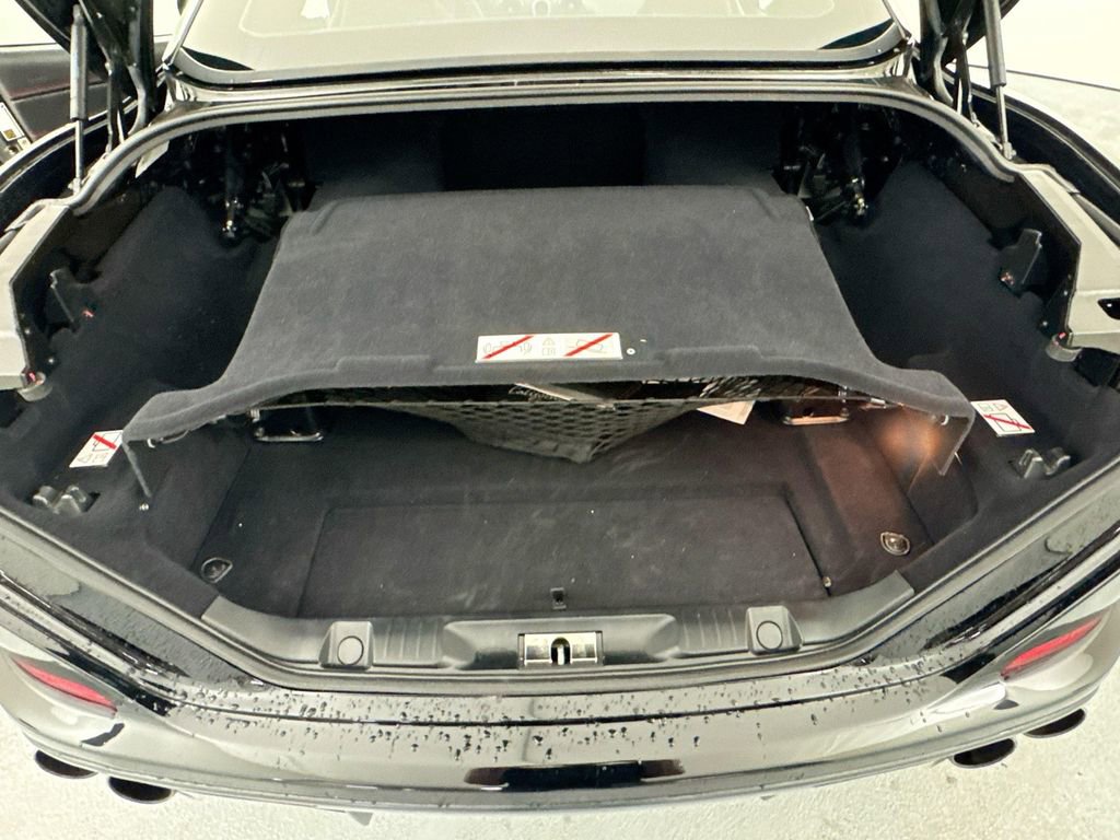 Used 2017 Ferrari California T image 28