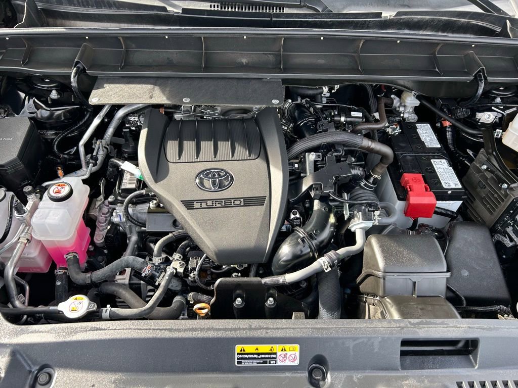 Used 2025 Toyota Highlander XSE image 33
