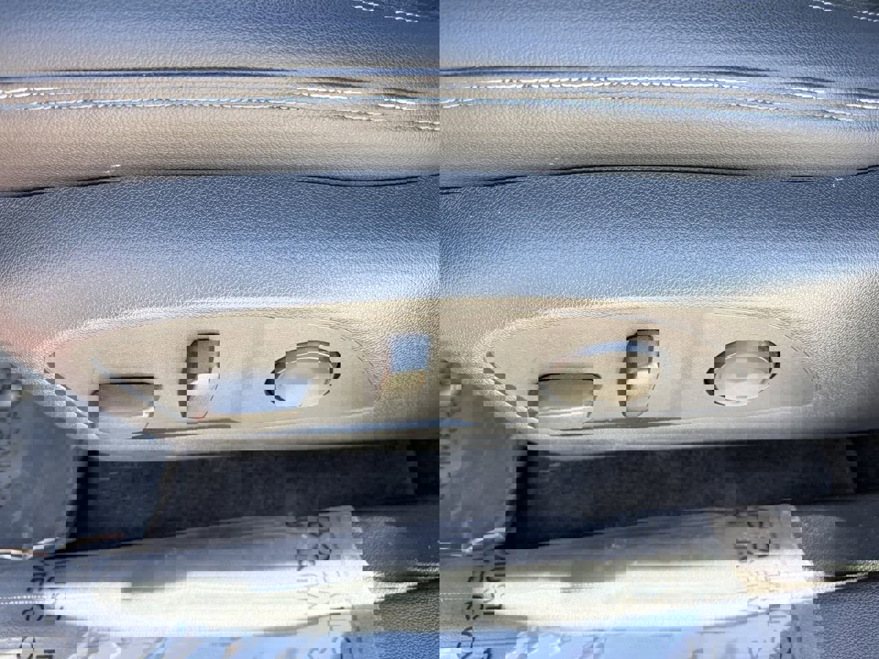 Used 2024 Chevrolet Equinox EV LT w/ Active Safety Package 3 image 21