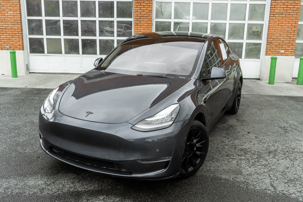 Used 2020 Tesla Model Y Long Range image 2