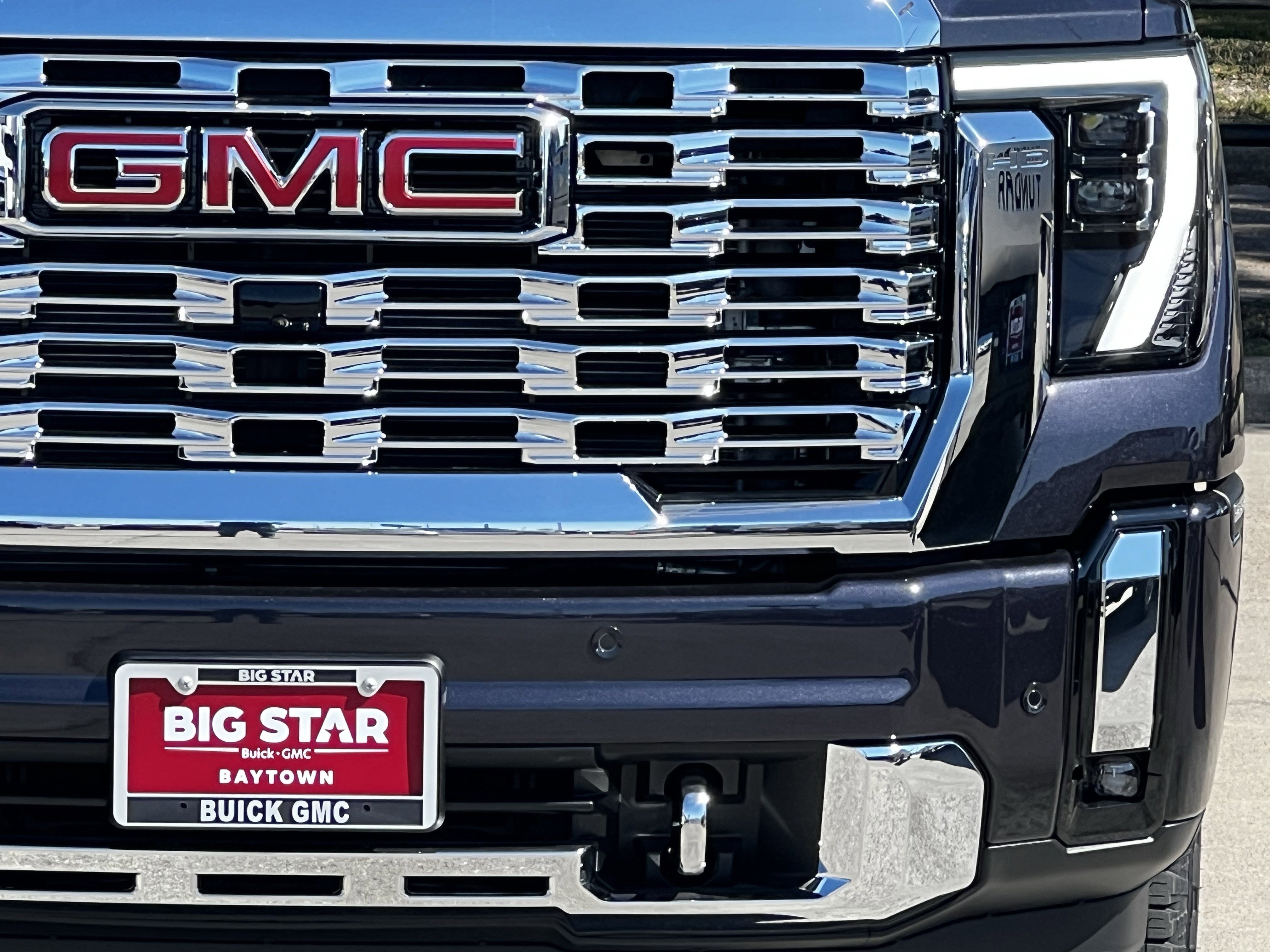 New 2026 GMC Sierra 2500 Denali w/ Denali Reserve Package image 7