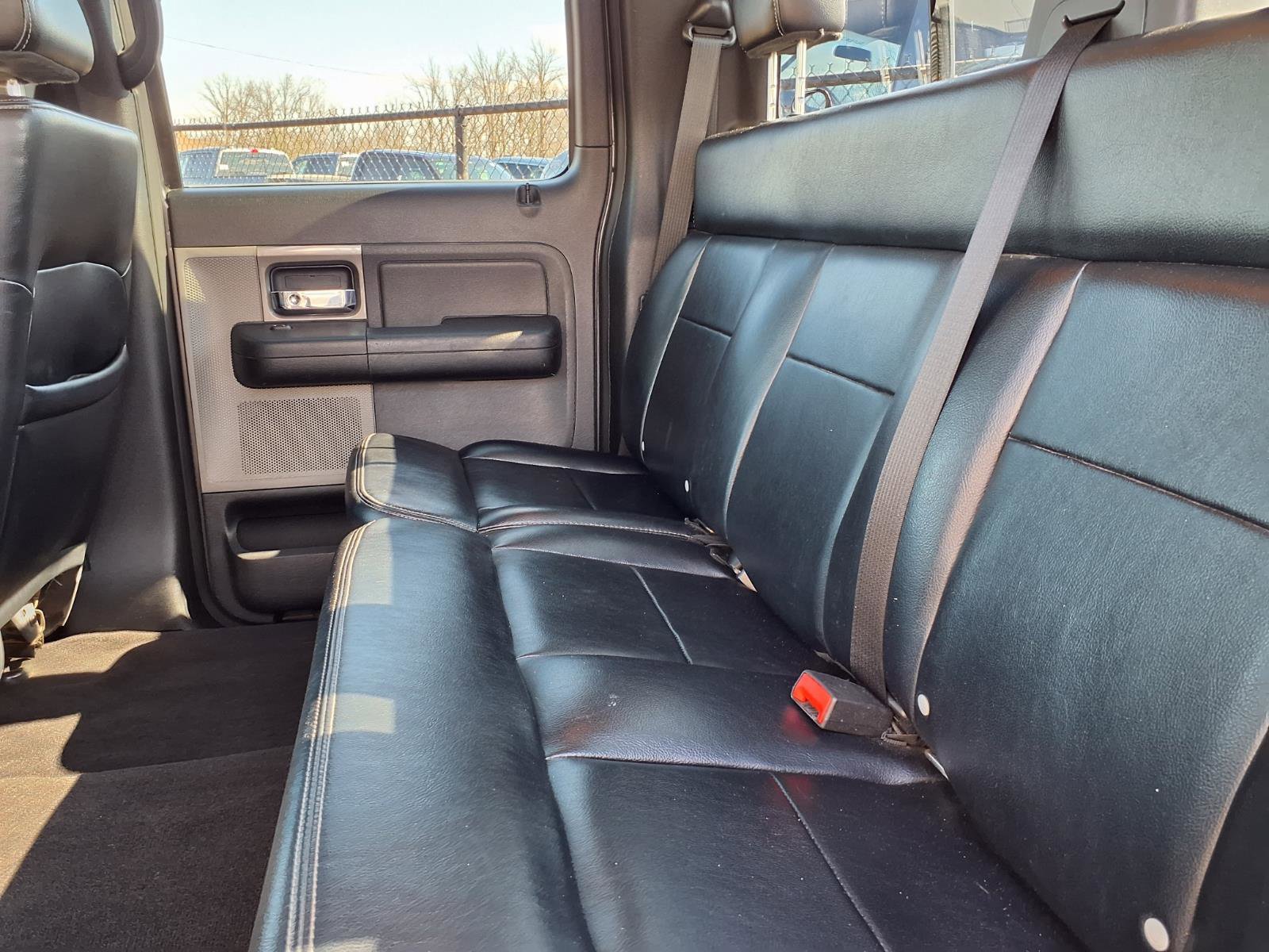 Used 2005 Ford F150 XLT AWD/4WD image 6