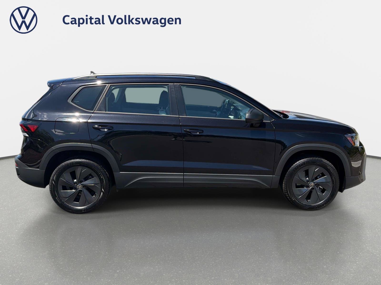 Used 2025 Volkswagen Taos S image 5