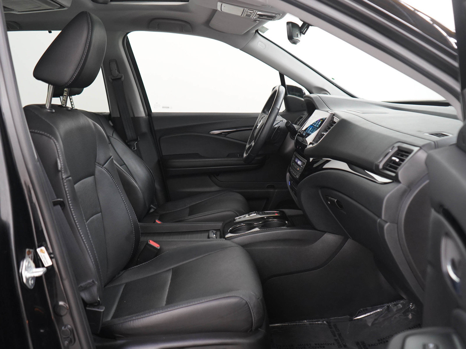 Used 2021 Honda Pilot Touring image 11