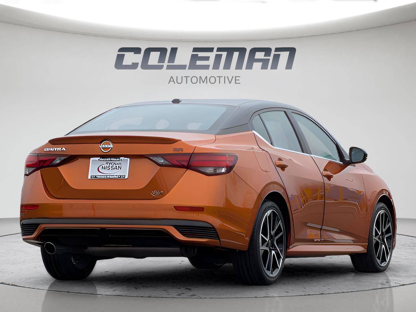Certified 2025 Nissan Sentra SR FWD image 3