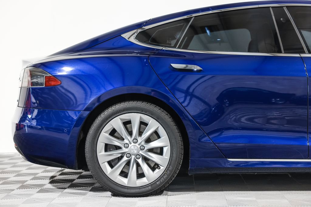 Used 2017 Tesla Model S 90D image 2