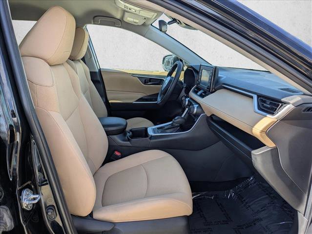 Used 2022 Toyota RAV4 LE image 19