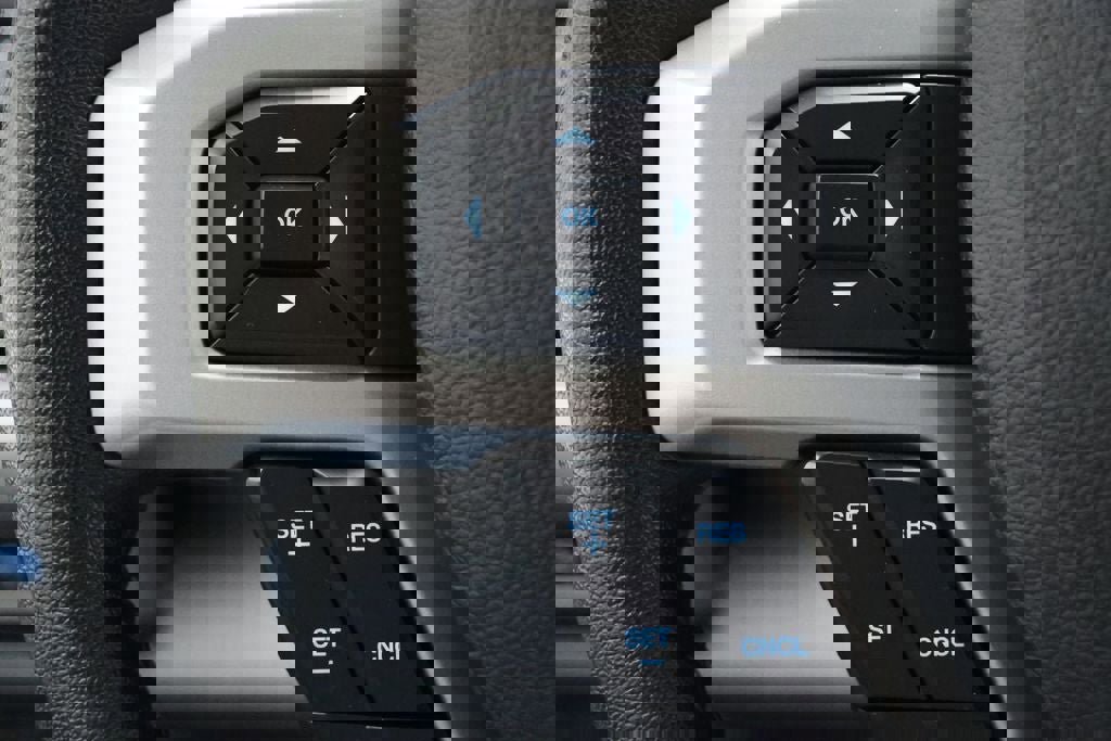 Used 2019 Ford F150 Lariat w/ Equipment Group 501A Mid image 22