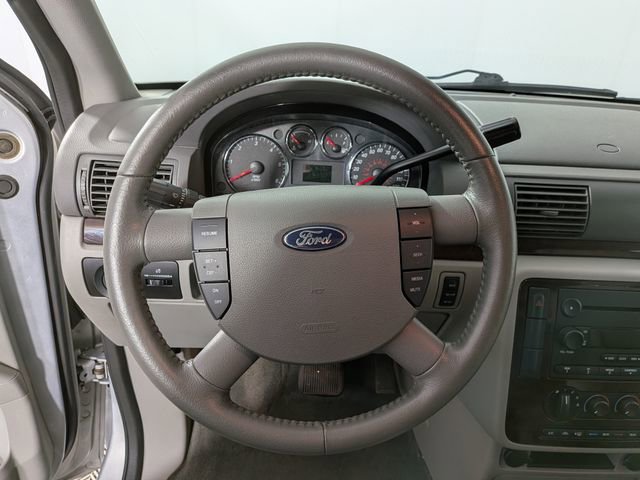 Used 2007 Ford Freestar SEL image 18