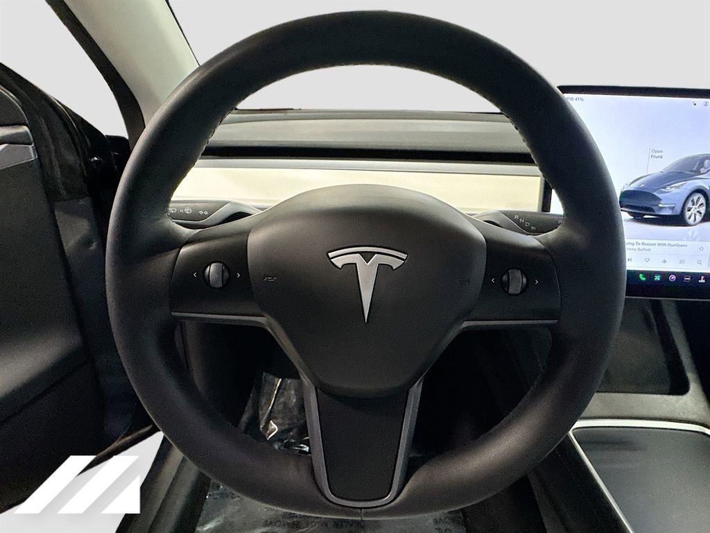 Used 2023 Tesla Model Y Long Range image 10