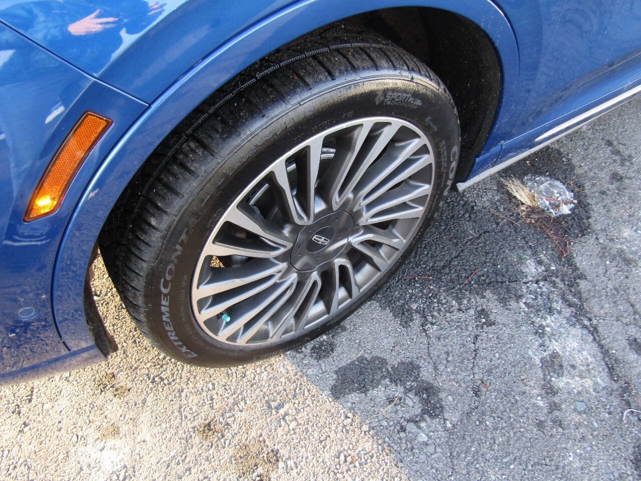 Used 2020 Lincoln Corsair Reserve w/ Equipment Group 201A image 31