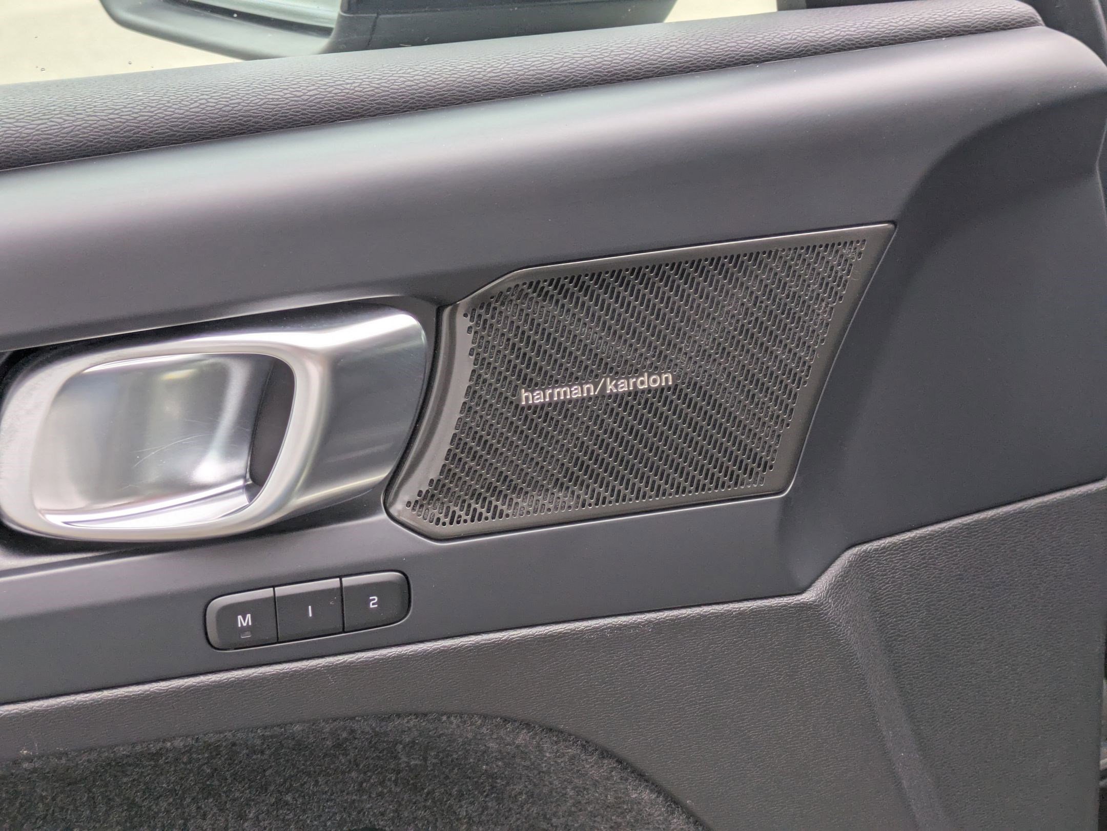 Used 2023 Volvo C40 P8 Recharge Ultimate AWD/4WD image 13