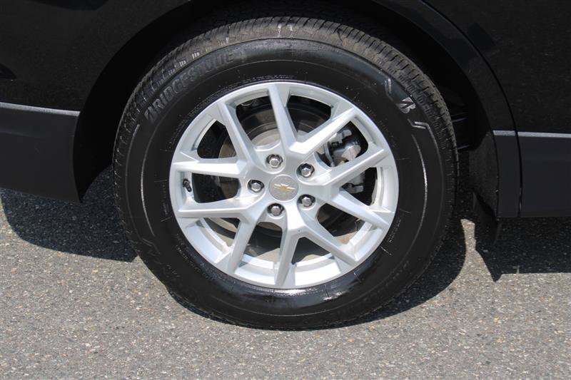 Used 2024 Chevrolet Equinox LT AWD/4WD image 9