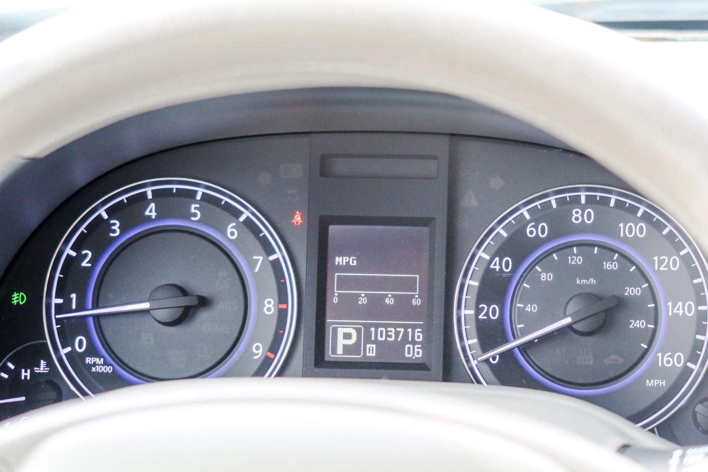 Used 2011 INFINITI G25 x w/ Moonroof Pkg image 16