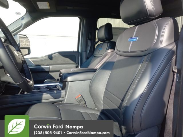 New 2026 Ford F450 Platinum w/ FX4 Off-Road Package image 24