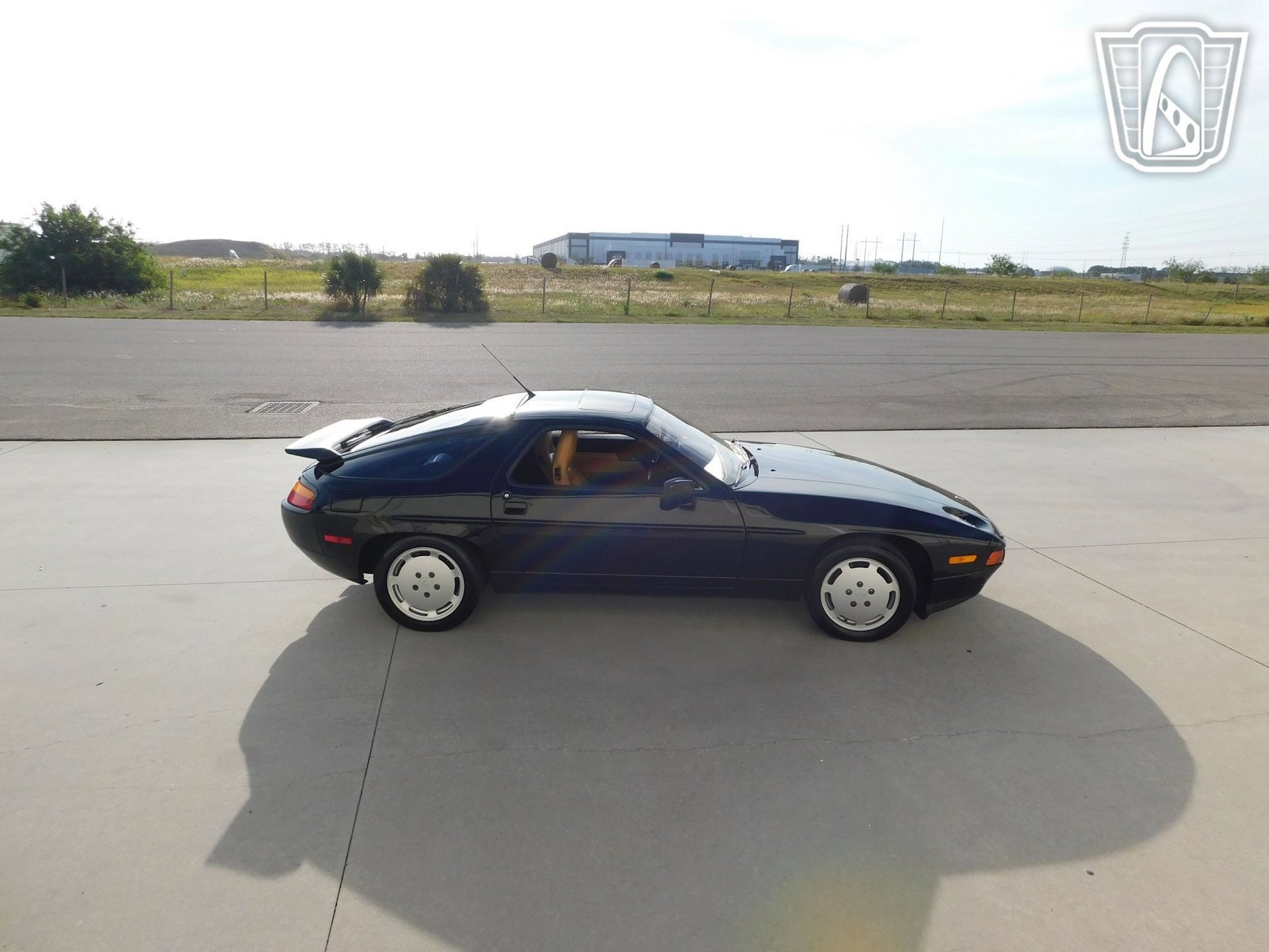Used 1989 Porsche 928 S4 RWD image 15