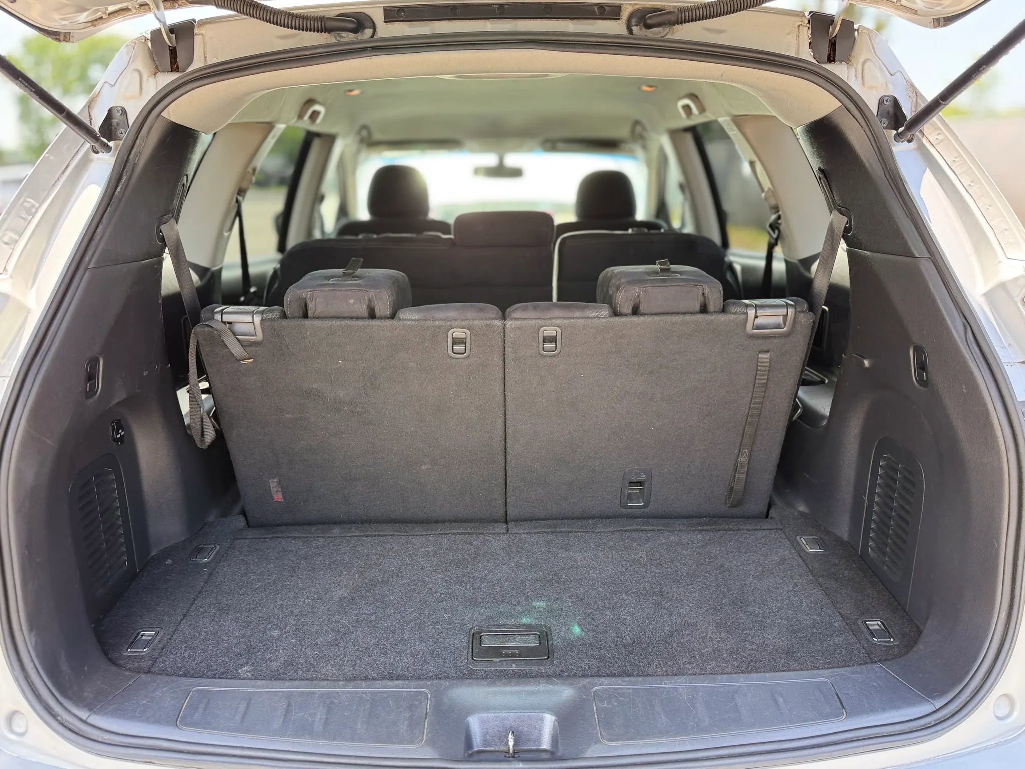 Used 2015 Nissan Pathfinder SV image 29