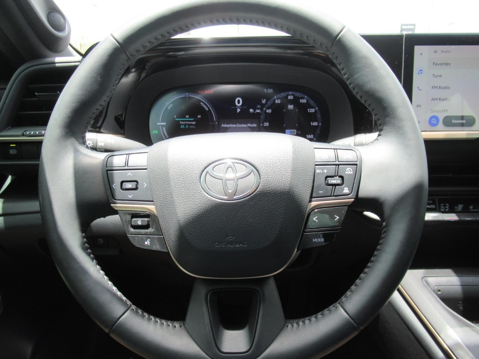 Used 2023 Toyota Crown AWD/4WD image 23