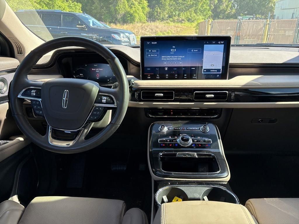 Used 2023 Lincoln Nautilus Reserve w/ Equipment Group 201A image 10