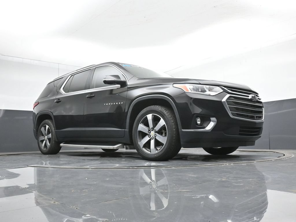 Used 2020 Chevrolet Traverse LT w/ LT Premium Package FWD image 48