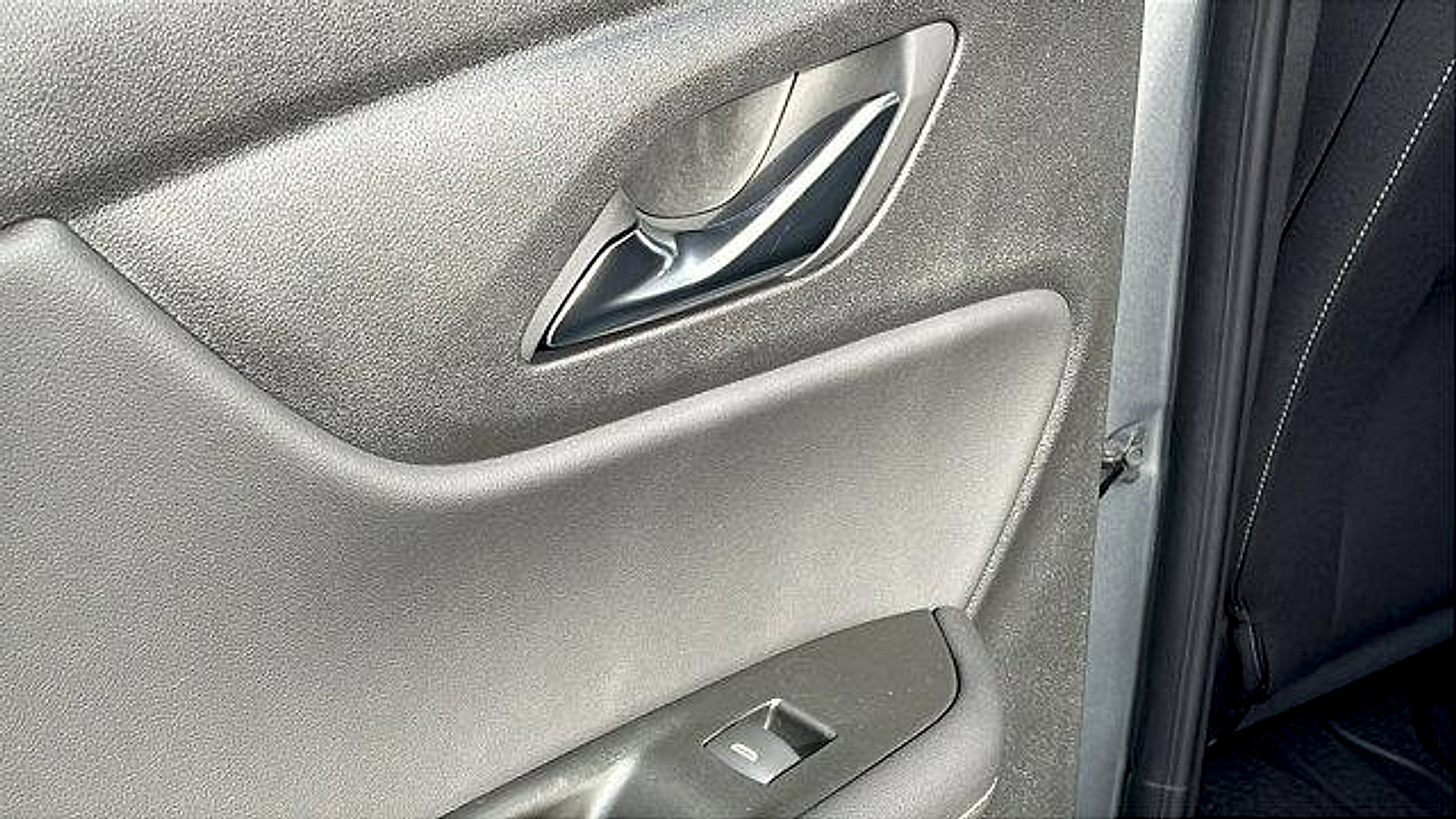 New 2025 Chevrolet Blazer LT w/ Convenience Package image 12