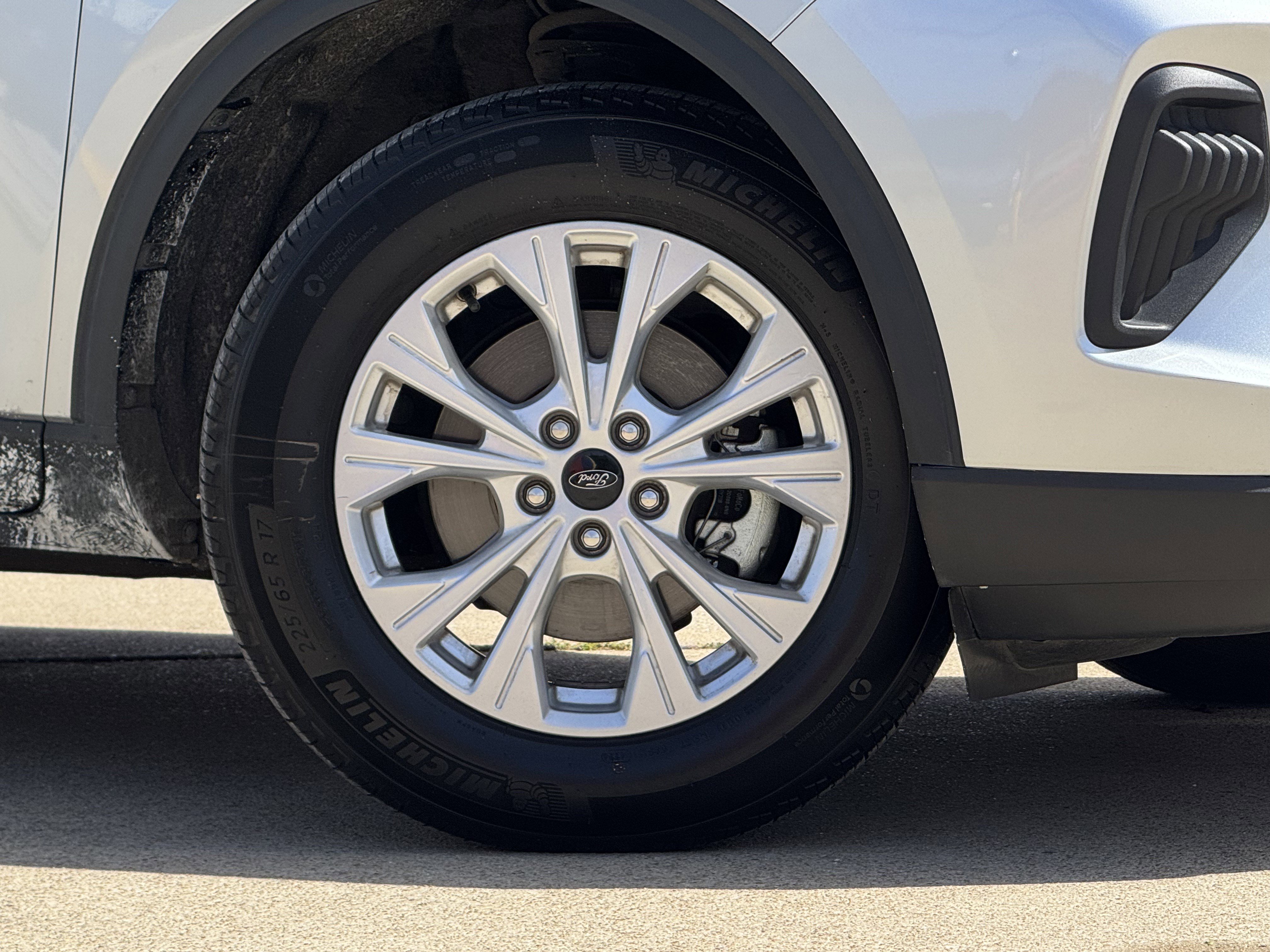 Certified 2024 Ford Escape Active w/ Tech Pack #1 image 3