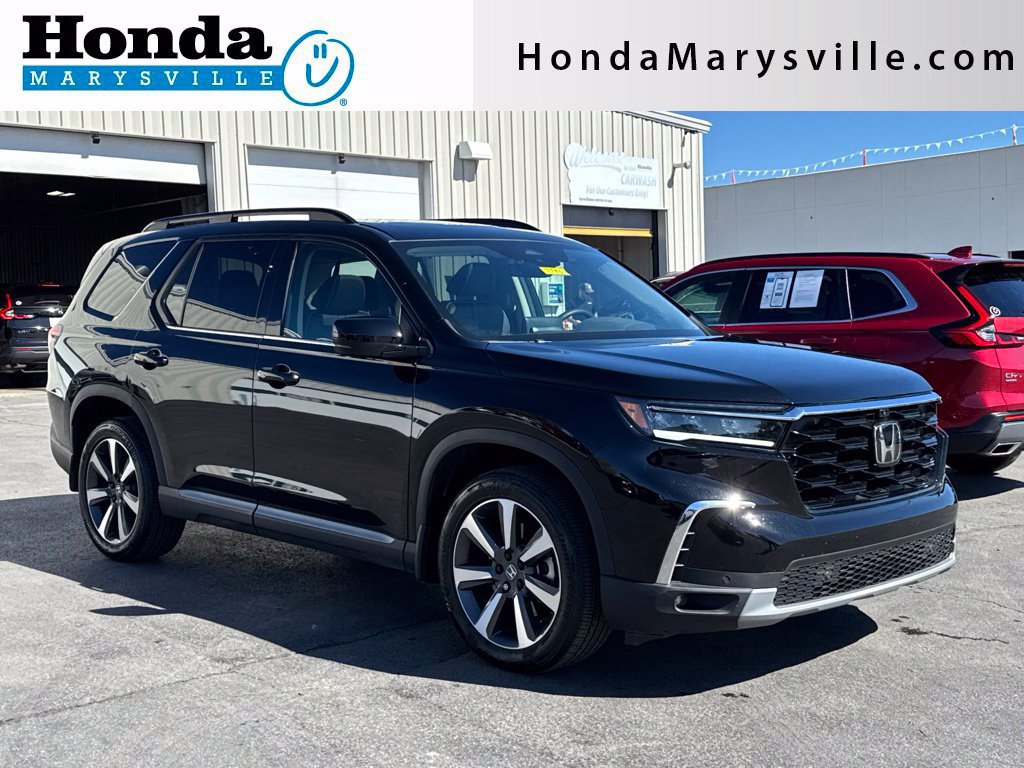 Used 2025 Honda Pilot Elite