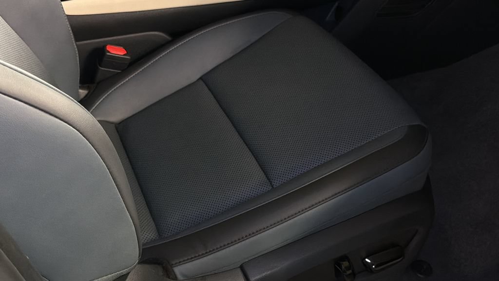 Certified 2024 Lexus RZ 300e Premium w/ Accessory Package (2T) FWD image 11