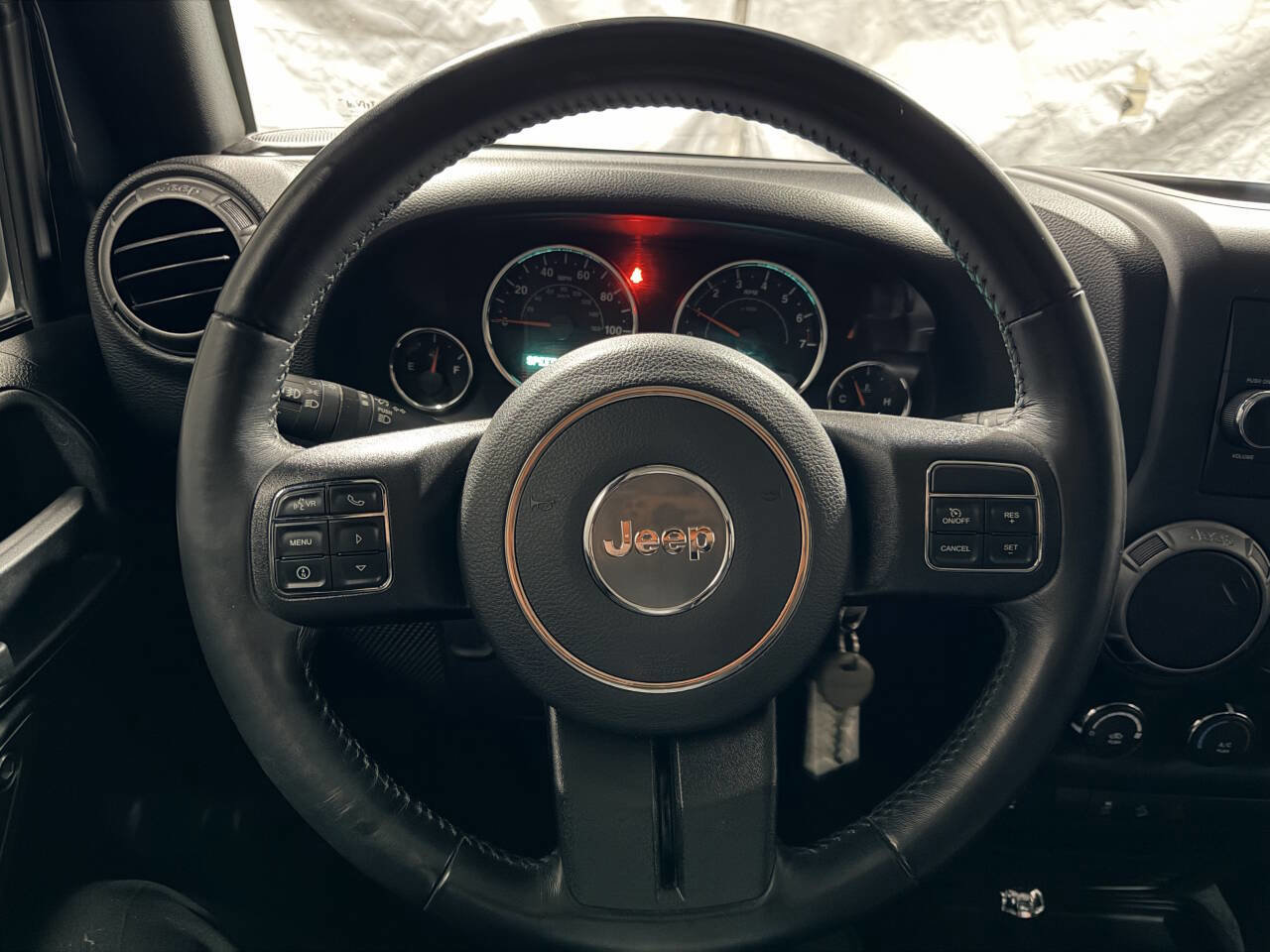 Used 2018 Jeep Wrangler Unlimited Sport w/ Connectivity Group image 14