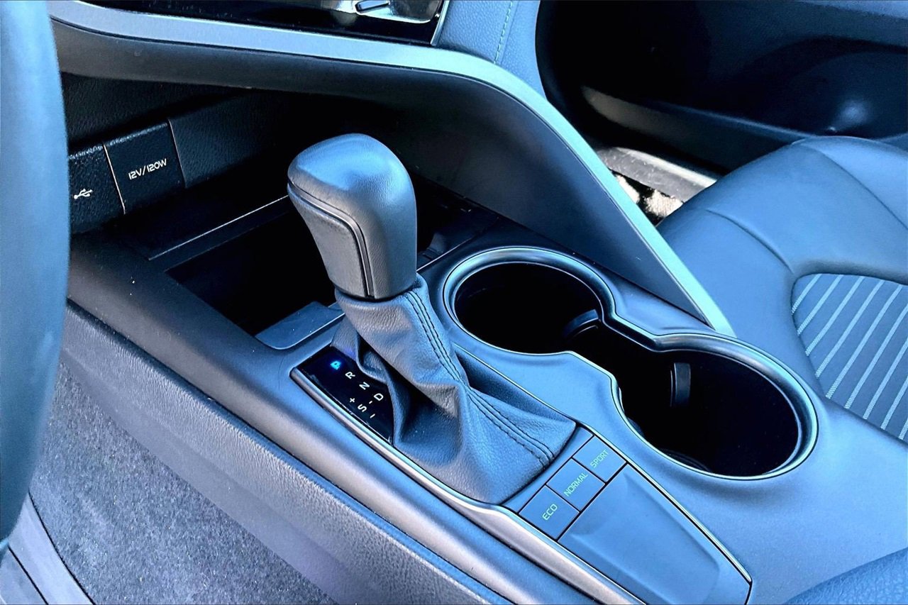 Used 2024 Toyota Camry SE image 27