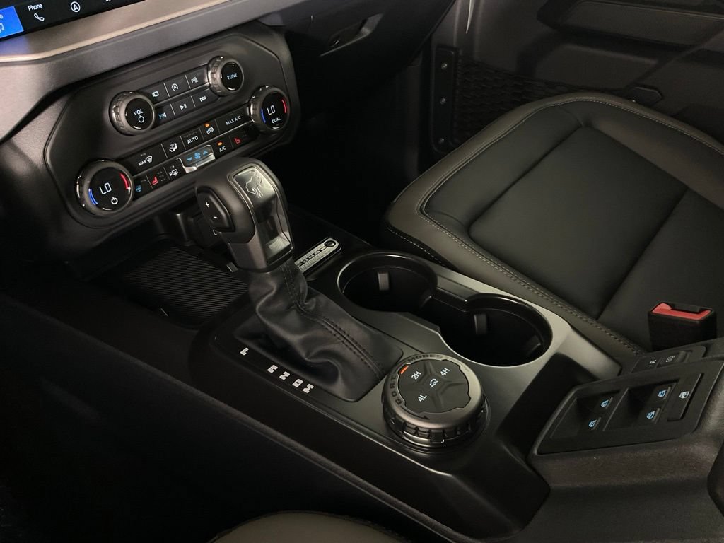 New 2026 Ford Bronco Outer Banks AWD/4WD image 18