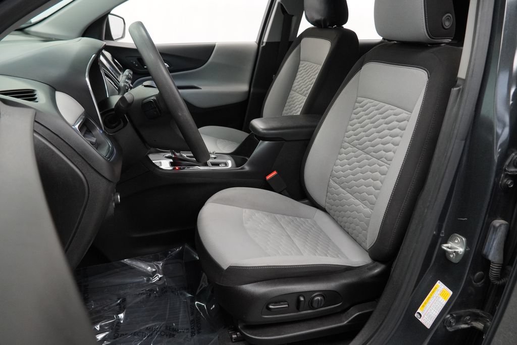 Used 2021 Chevrolet Equinox LS w/ LS Convenience Package AWD/4WD image 6