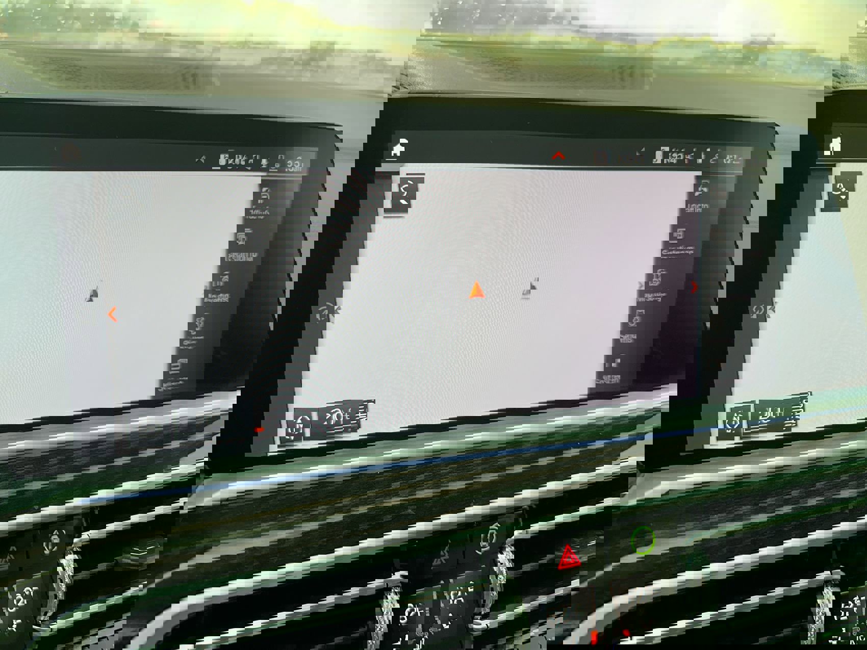 Used 2019 BMW X7 xDrive40i w/ Cold Weather Package image 18