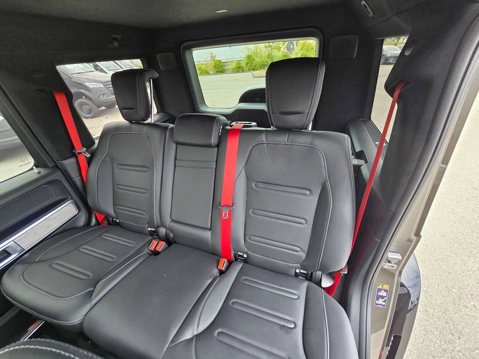 New 2027 Mercedes-Benz G 580 e image 18