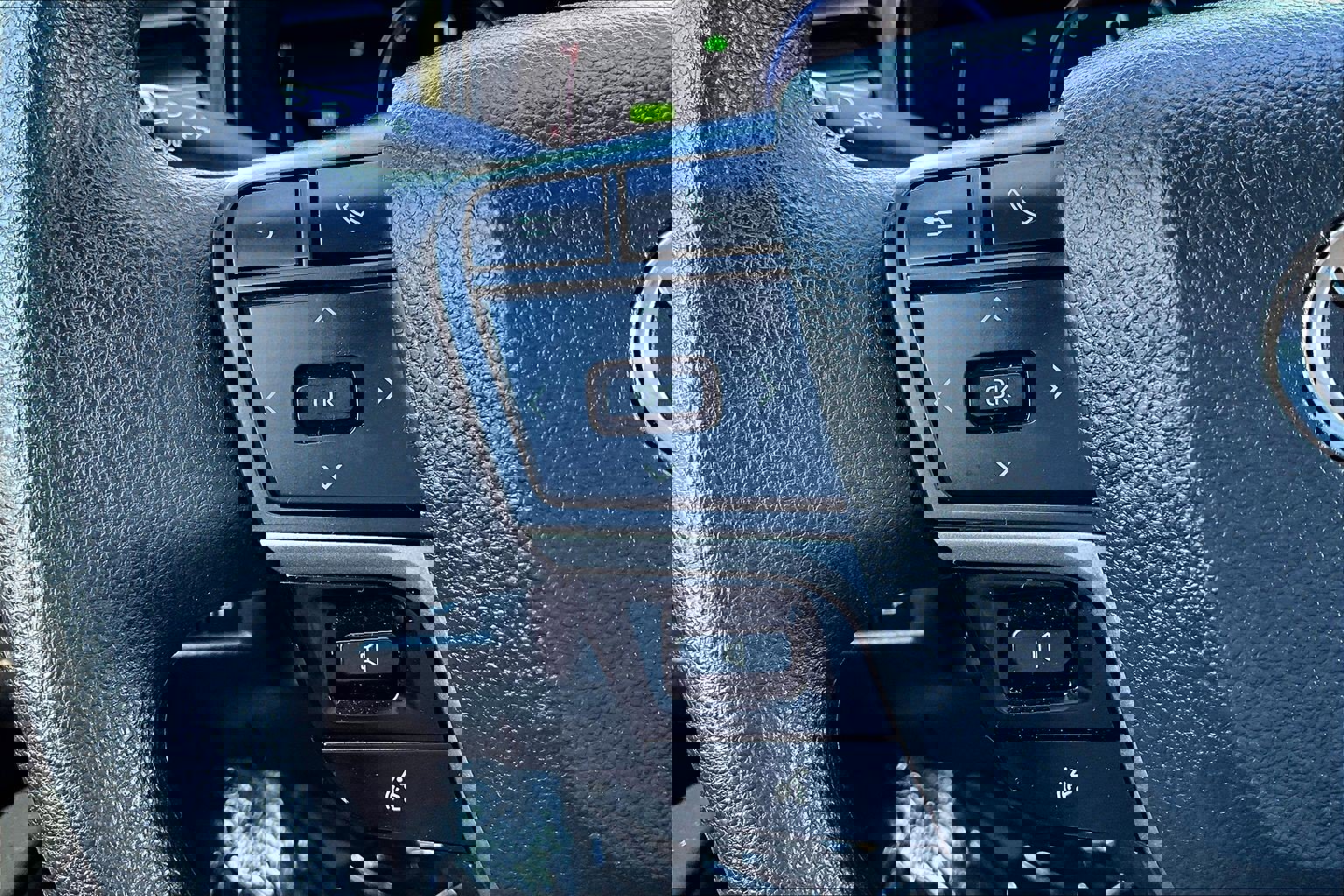 Used 2025 Toyota Camry LE FWD image 17