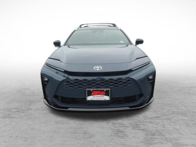Certified 2025 Toyota Crown Signia AWD/4WD image 2