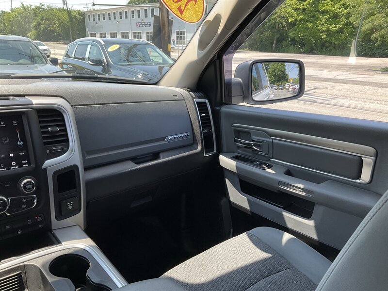 Used 2019 RAM 1500 Big Horn AWD/4WD image 17