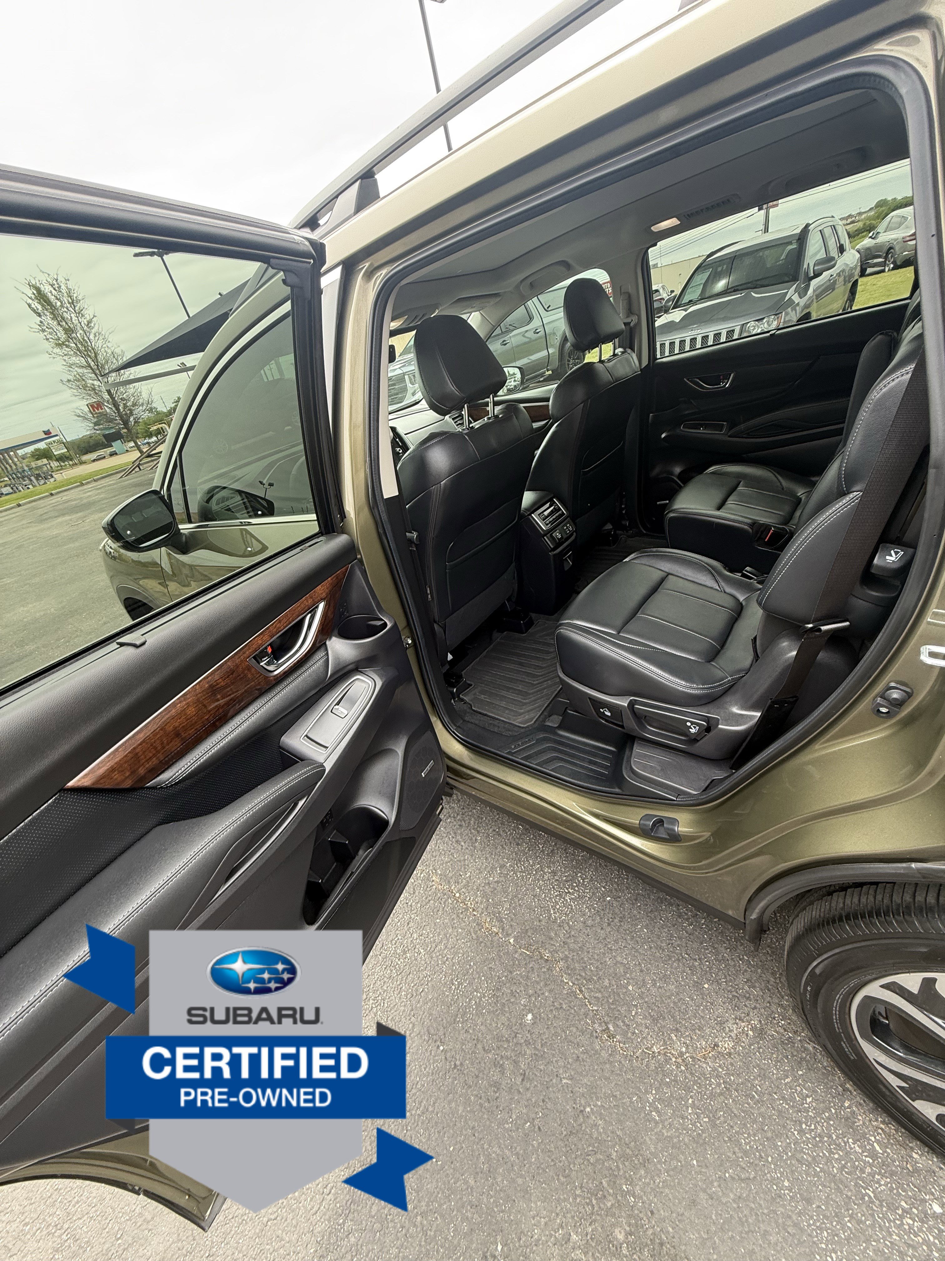 Used 2025 Subaru Ascent Touring AWD/4WD image 12