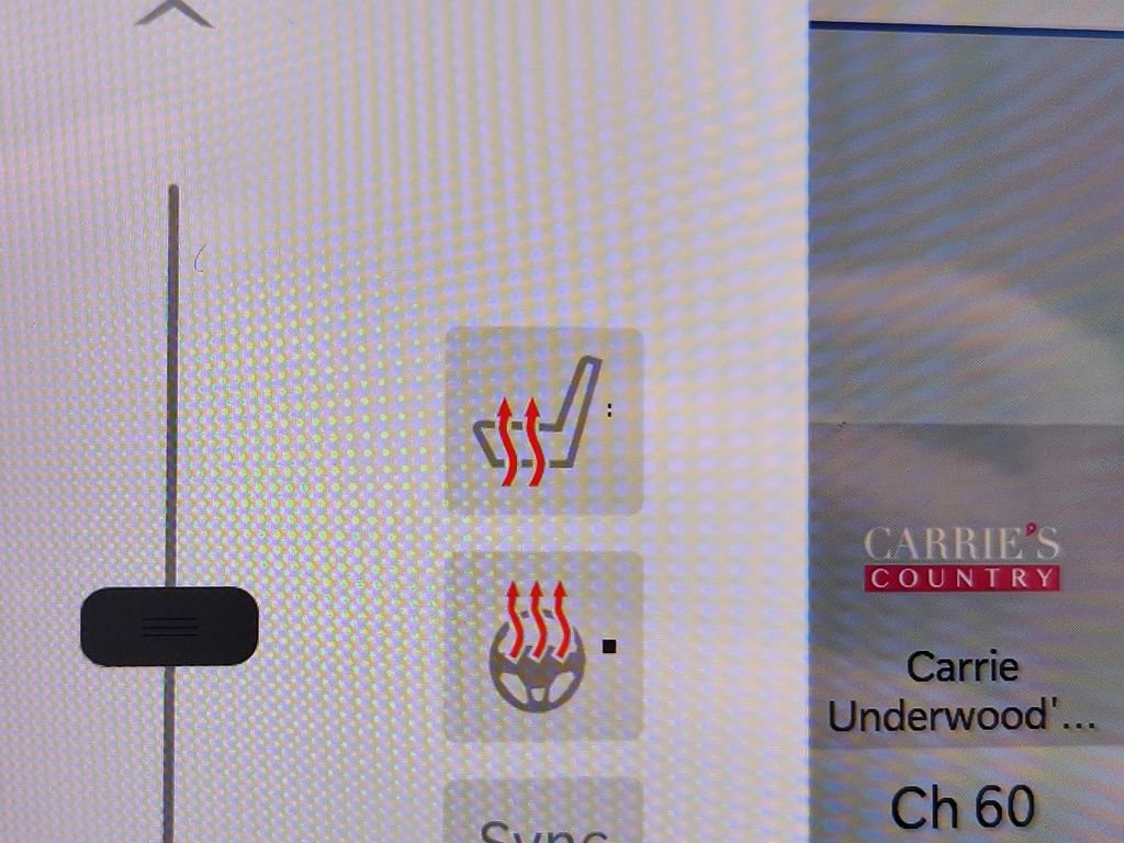 Used 2024 Chrysler Pacifica Select image 24