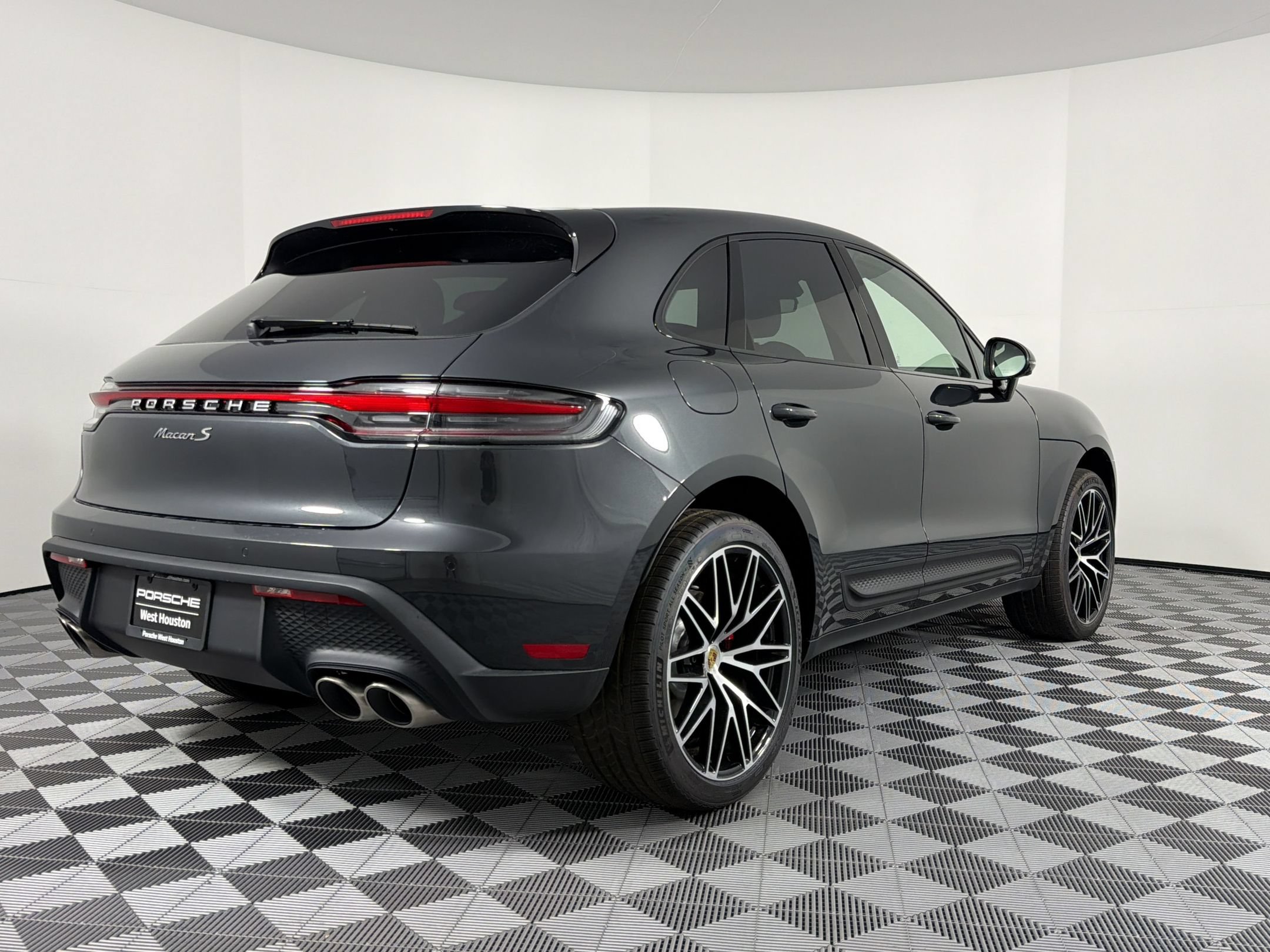 New 2026 Porsche Macan S AWD/4WD image 9