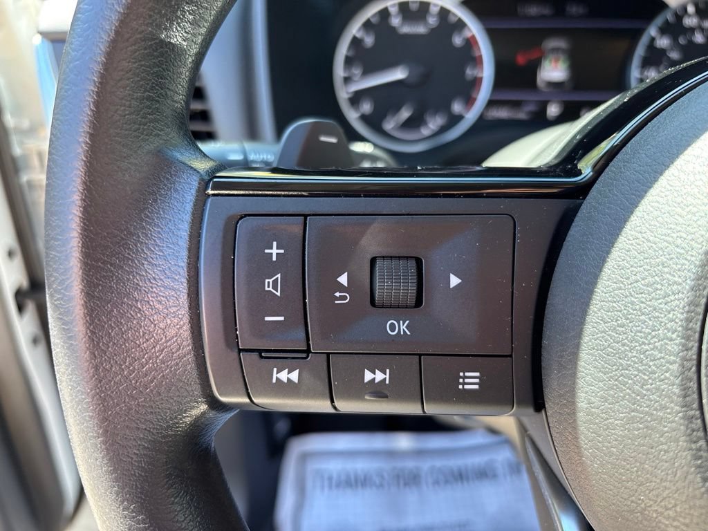 Used 2023 Nissan Rogue SV AWD/4WD image 22