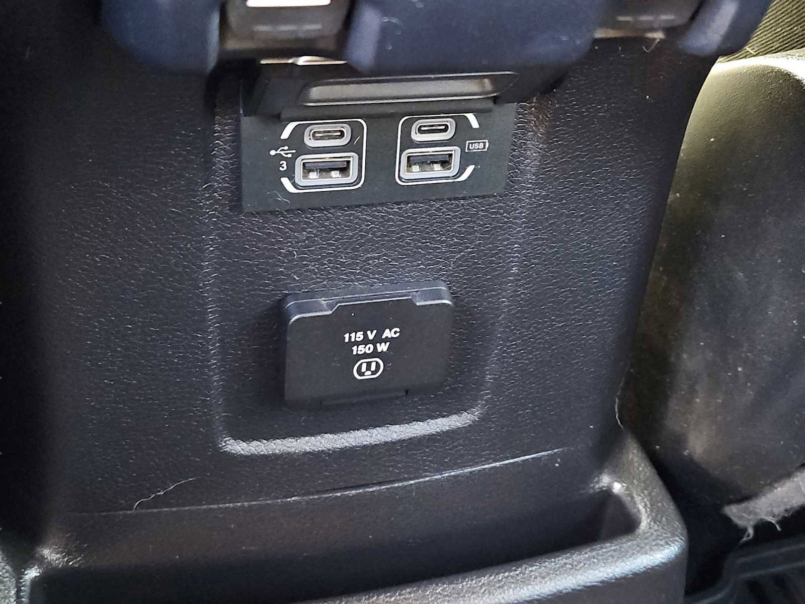 Used 2019 Jeep Wrangler Unlimited Sahara w/ Quick Order Package 24M Moab image 20